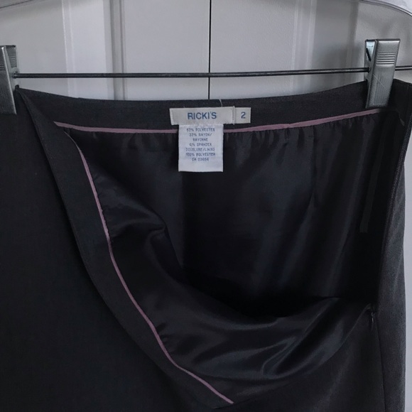 3/$15 - Box-pleat pencil skirt sz 2 - Picture 3 of 4